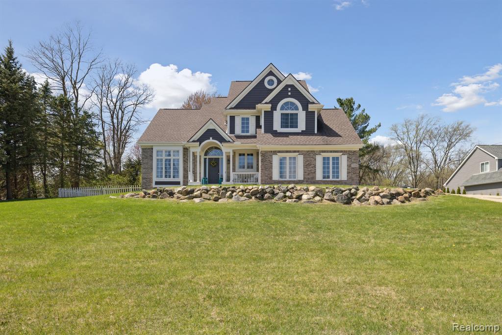 7520 FAIRVIEW Drive, Goodrich Vlg, MI — Photo 2