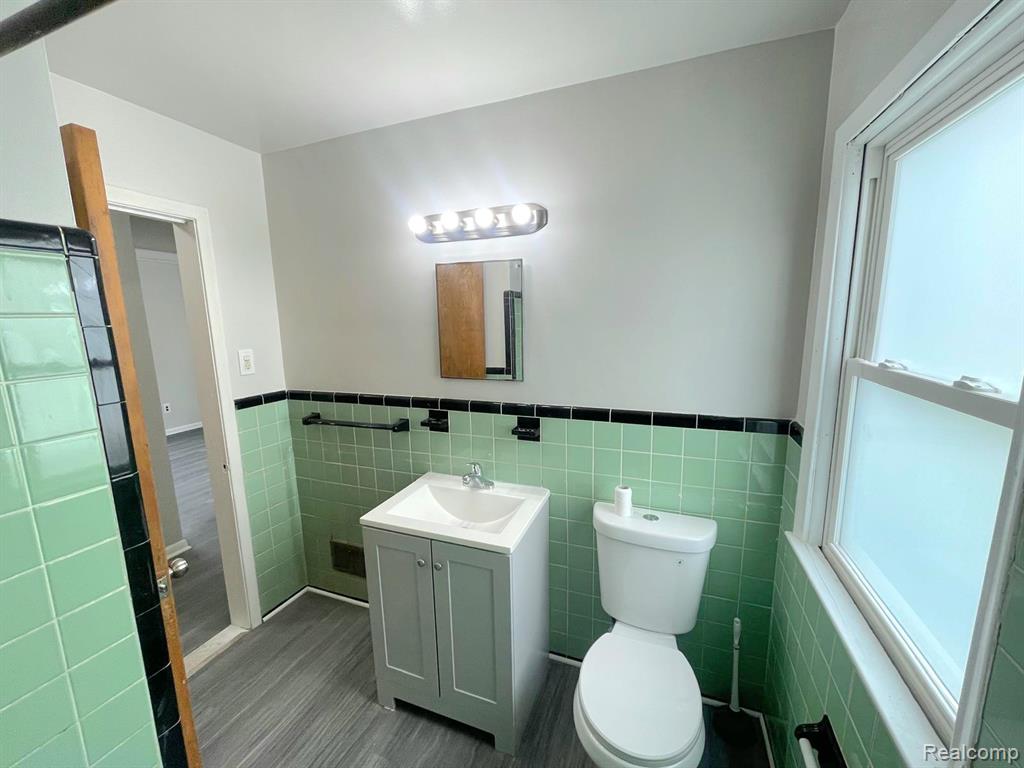 7843 Rutherford Street, Detroit, MI 48228 — Photo 18
