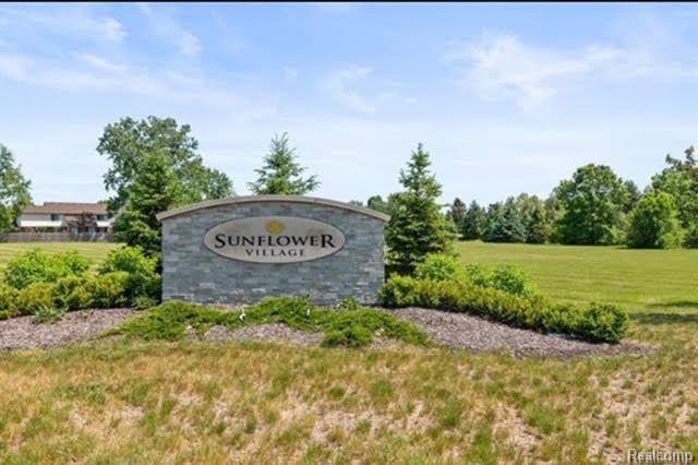 7451 ADMIRALTY Drive, Canton, MI 48187 — Photo 39