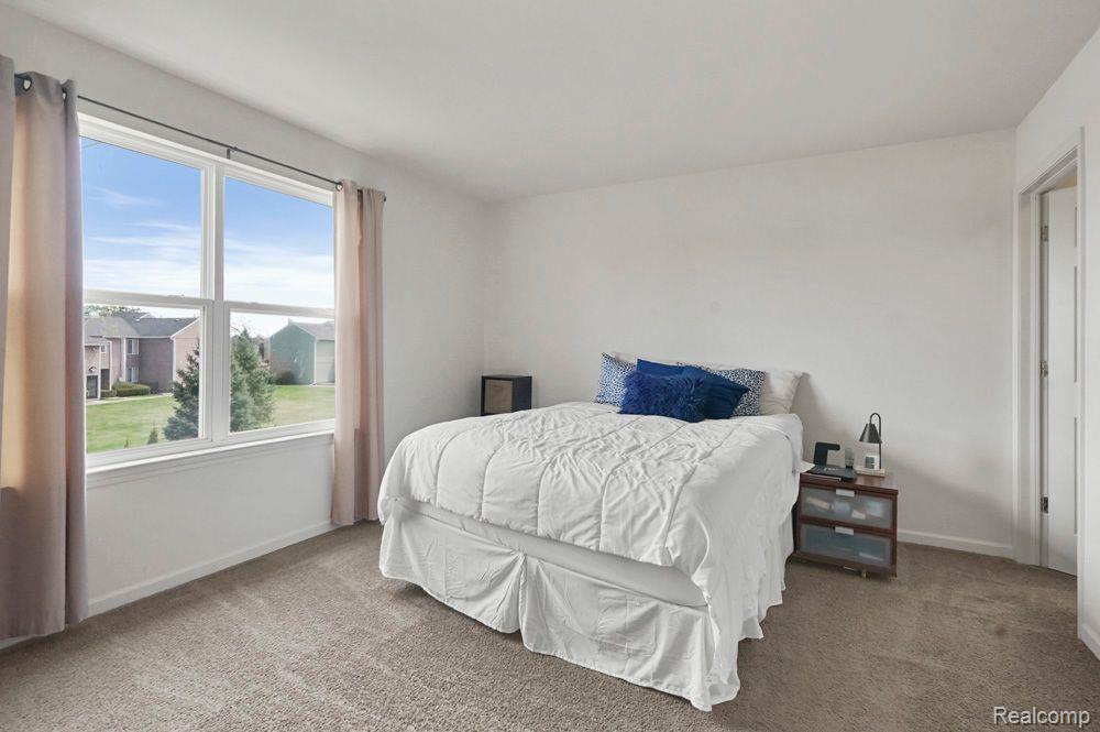 50756 WOODBURY Drive, New Baltimore, MI 48047 — Photo 12