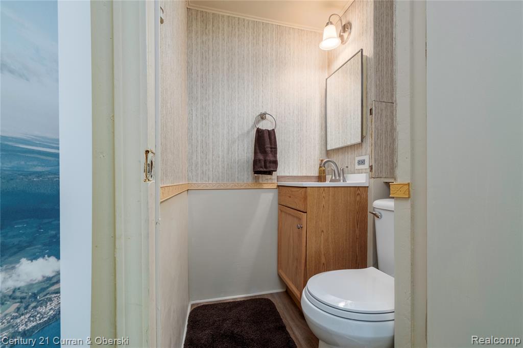 44976 Yorkshire Drive, Novi, MI — Photo 31