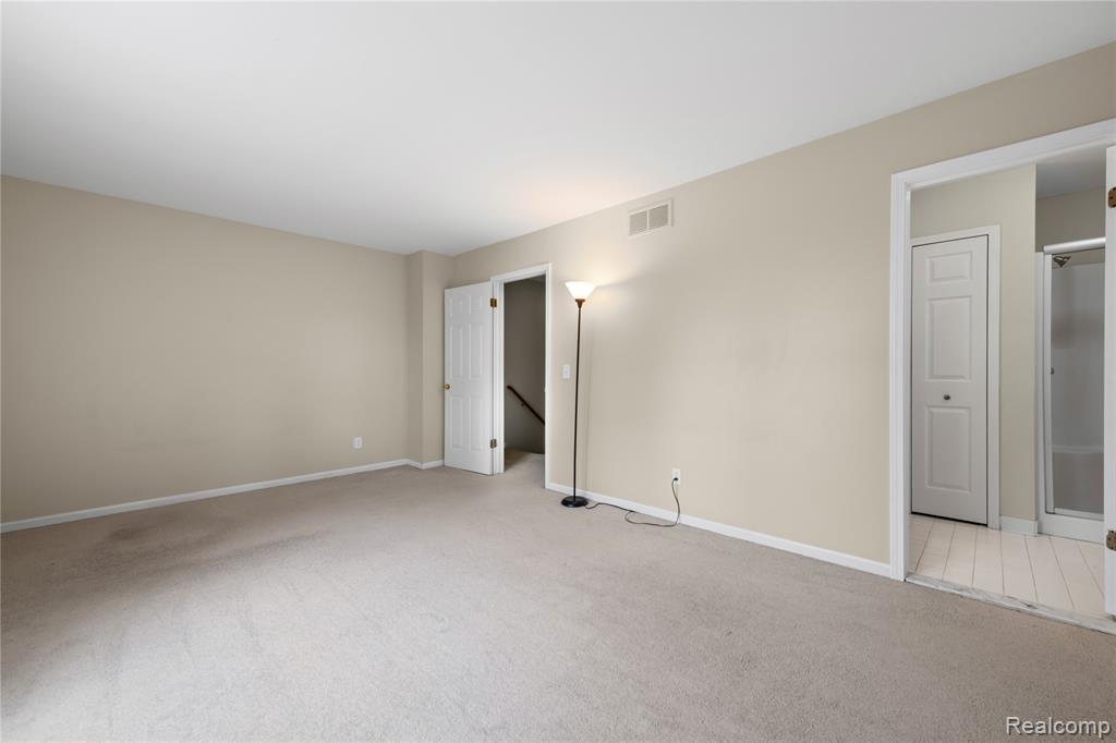 24762 Bashian Drive, Novi, MI — Photo 14