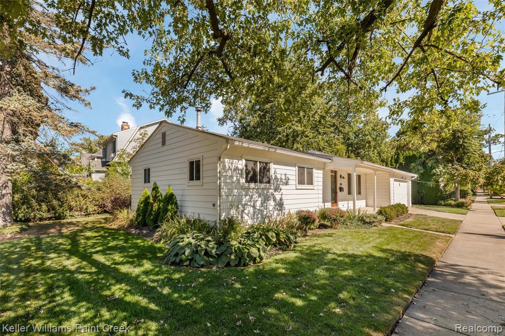800 Lockwood Road, Royal Oak, MI 48067 — Photo 24