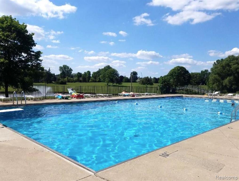 1814 BRENTWOOD Drive, Troy, MI 48098 — Photo 19