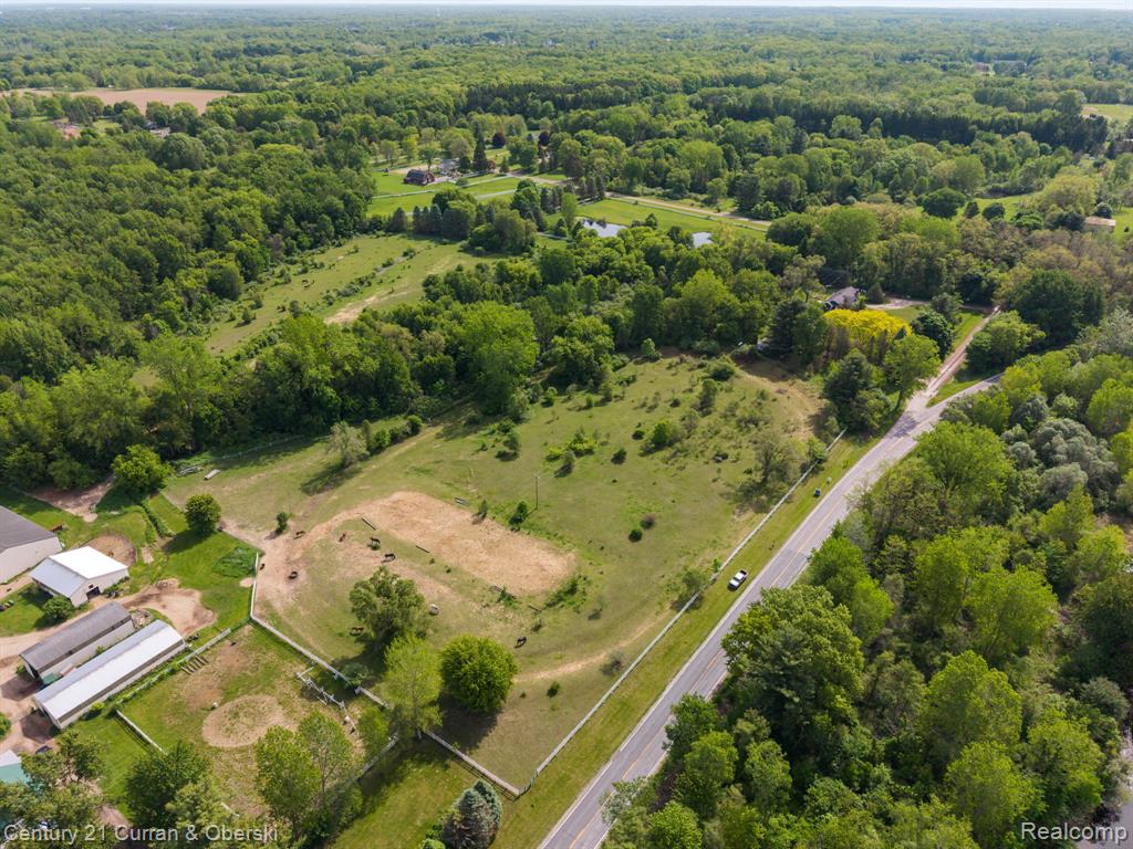 0000 7 Mile Seven Mile Rd, South Lyon, MI 48178 — Photo 2