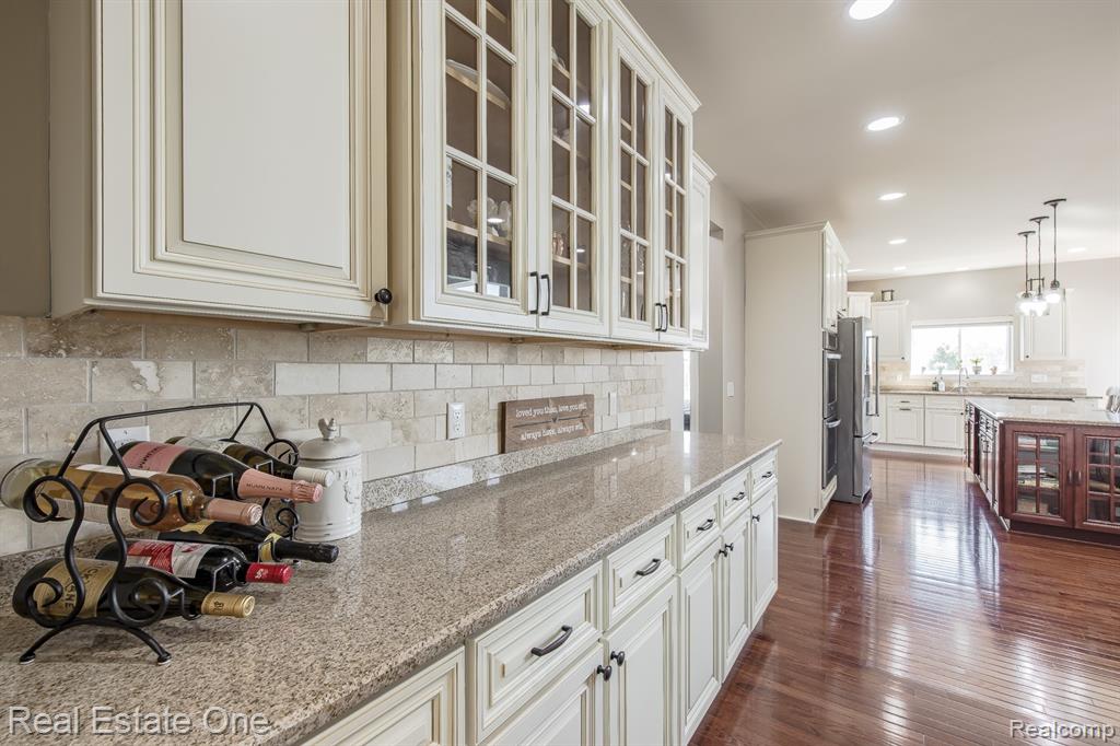 26164 International Drive Drive, South Lyon, MI 48178 — Photo 19