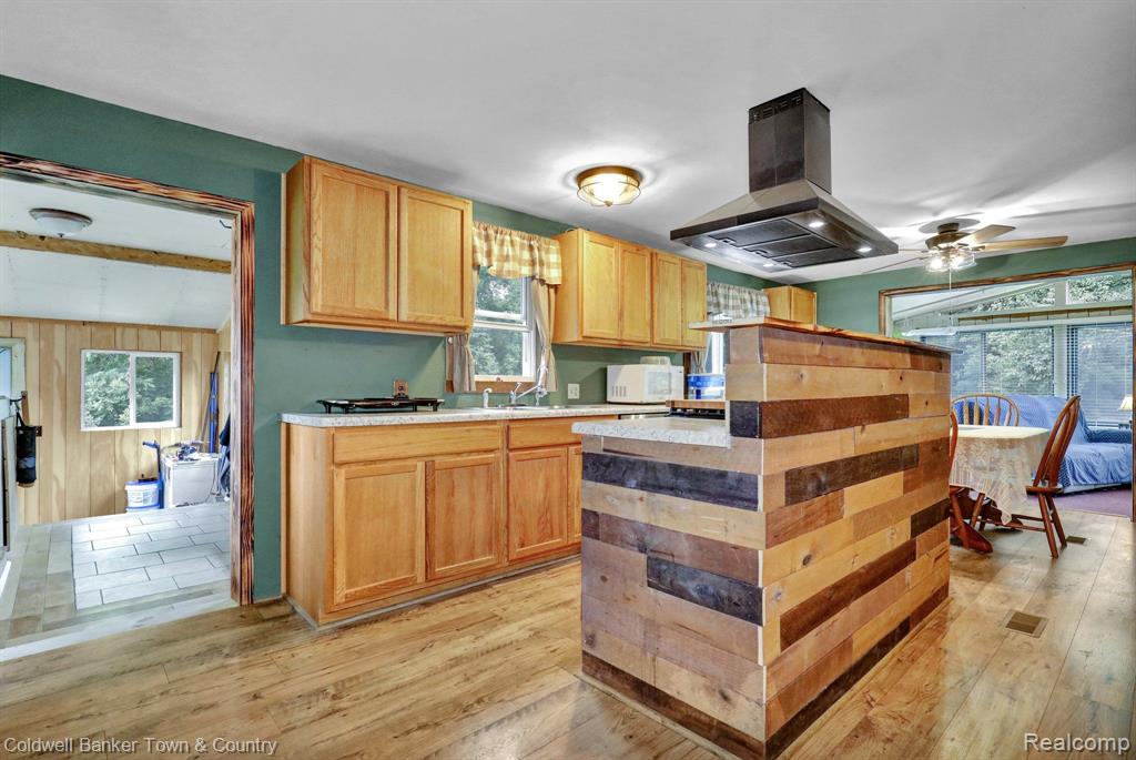 6068 W GRAND RIVER Road, Laingsburg, MI 48848 — Photo 9