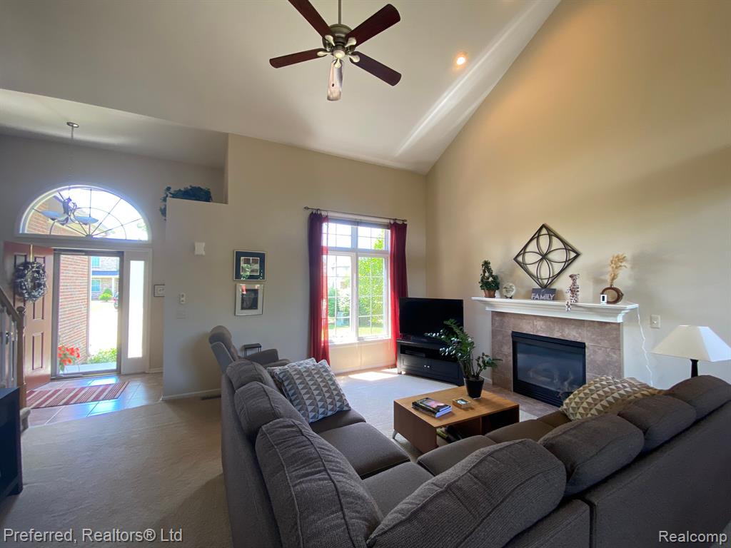 8360 OPAL Drive, Westland, MI — Photo 17