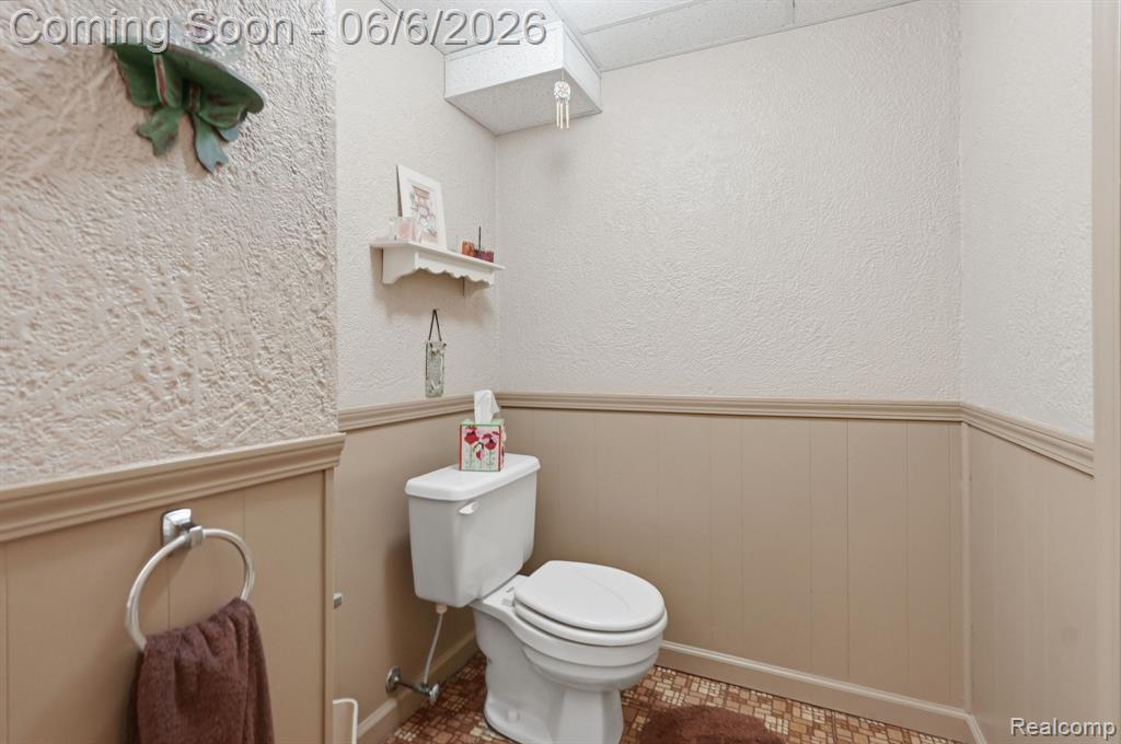 42321 Royal Lane, Clinton Twp, MI 48038 — Photo 14