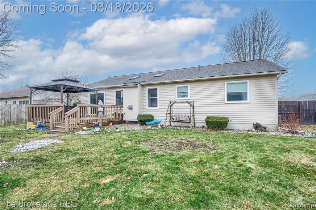 6047 Hearthside Place, Grand Blanc, MI 48439 — Photo 7