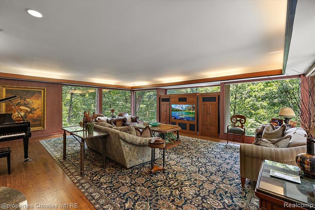 4647 Private Lake Drive, Bloomfield Hills, MI 48301 — Photo 24