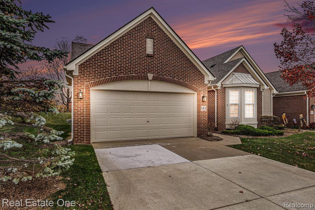 1153 ANDOVER Circle, Commerce Twp, MI 48390 — Photo 3