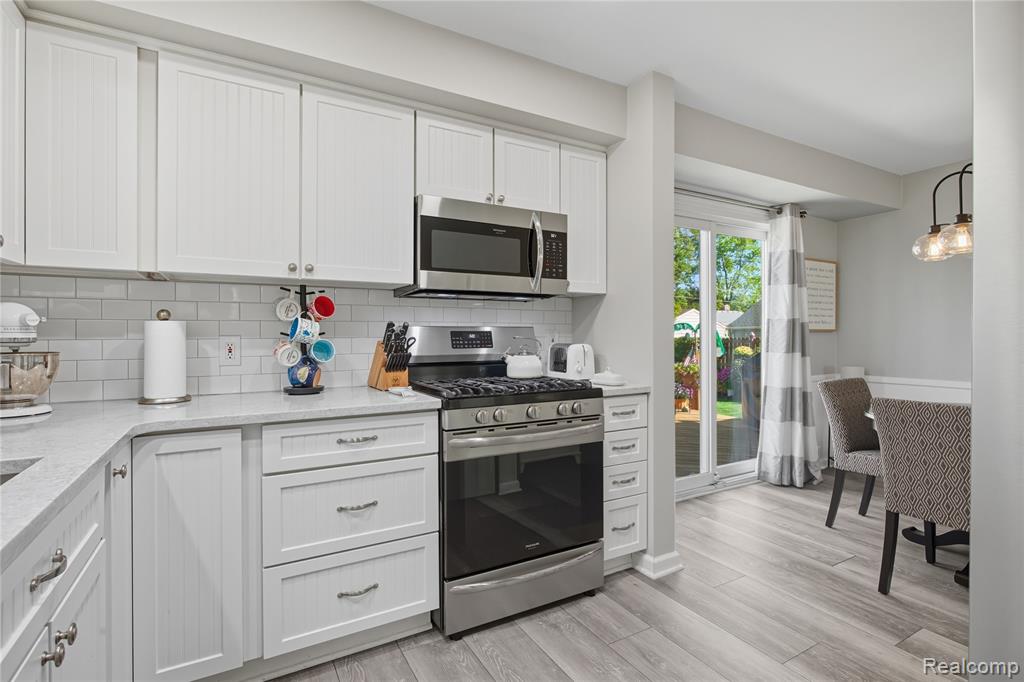 9840 Brookfield Street, Livonia, MI 48150 — Photo 19