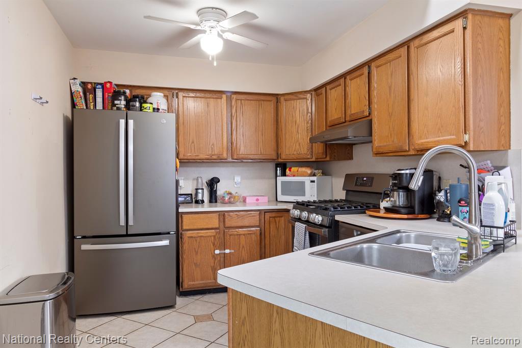 39661 ARBOR Street, Harrison Township, MI — Photo 10
