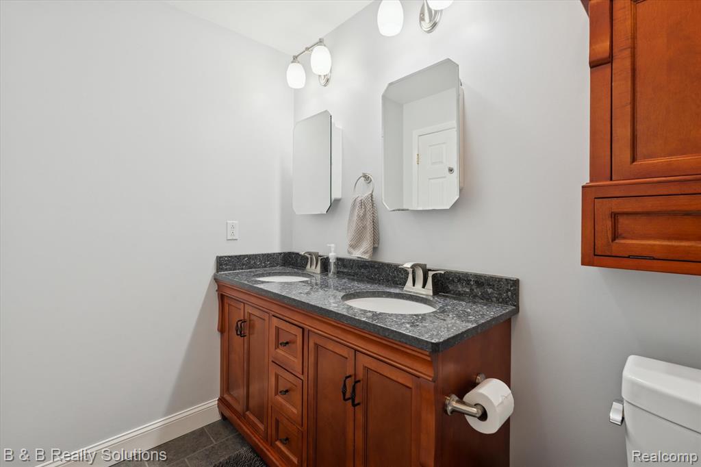 1357 Bloomingfield Drive, Lapeer, MI 48446 — Photo 21