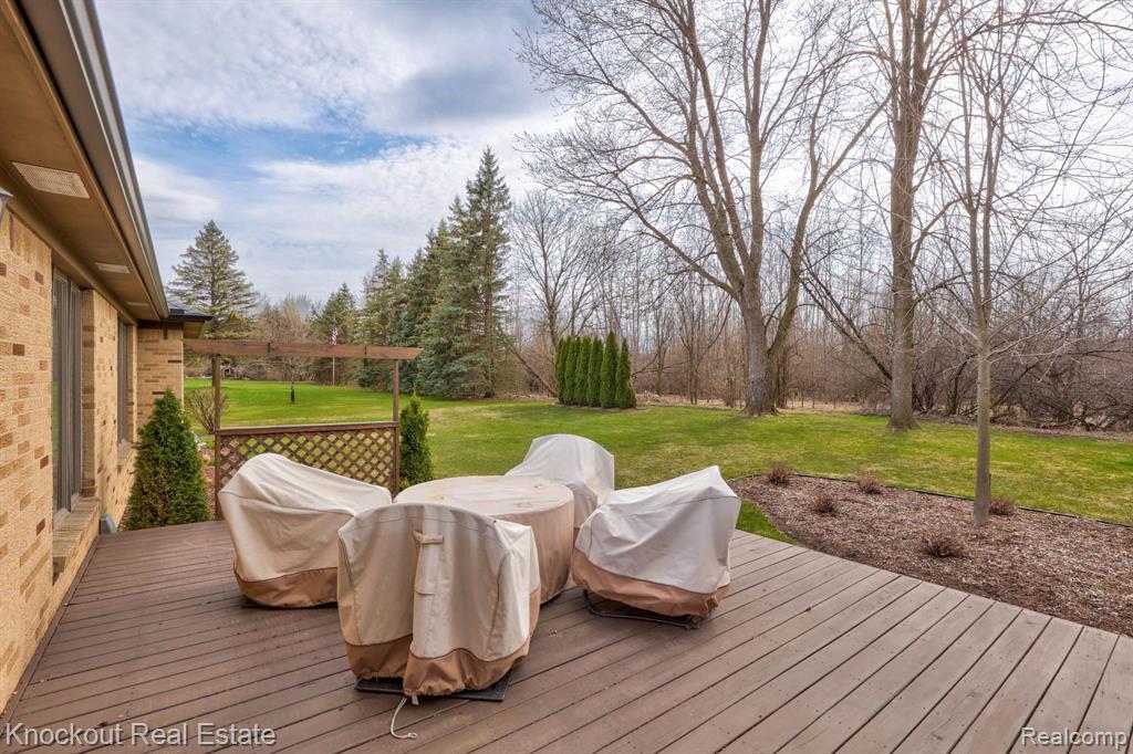 9350 OAKMONT Drive, Grand Blanc, MI 48439 — Photo 50
