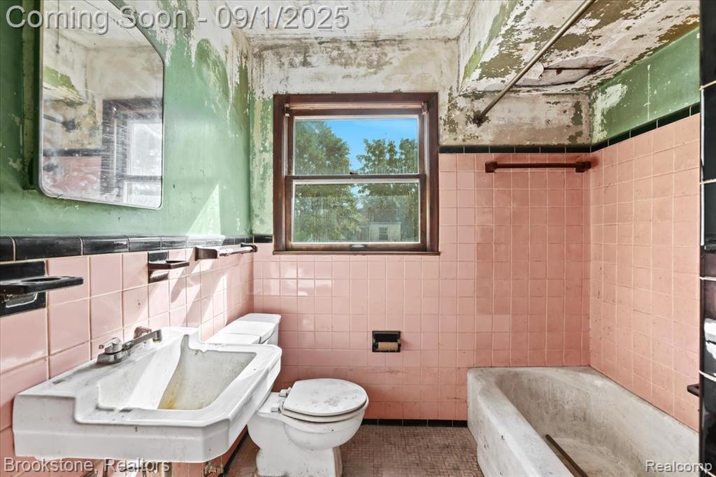 6547 Warwick Street, Detroit, MI 48228 — Photo 14