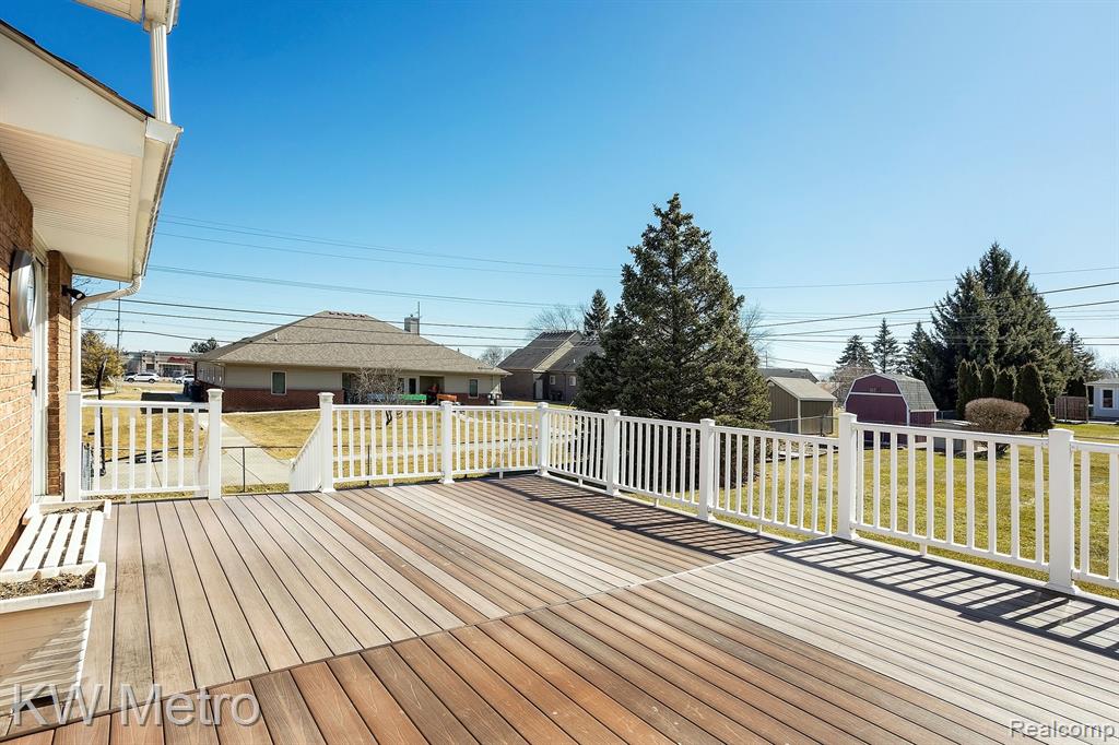 55 BOYKEN Road, Rochester Hills, MI 48307 — Photo 43