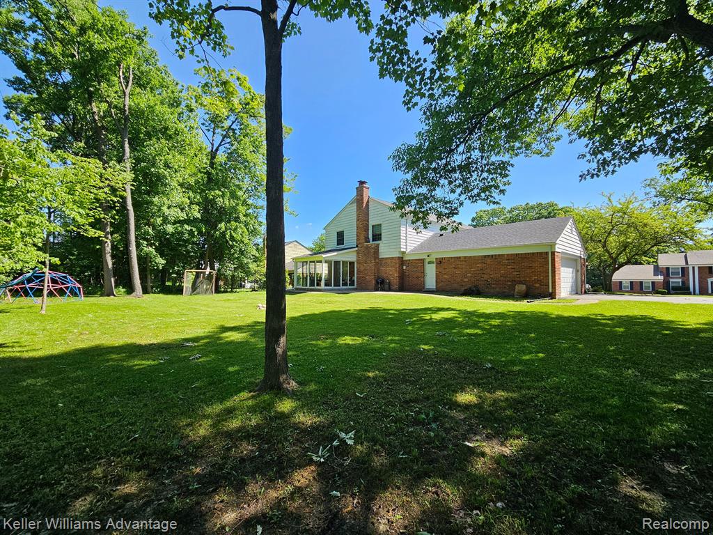 5962 TROTTER Lane, West Bloomfield, MI — Photo 41