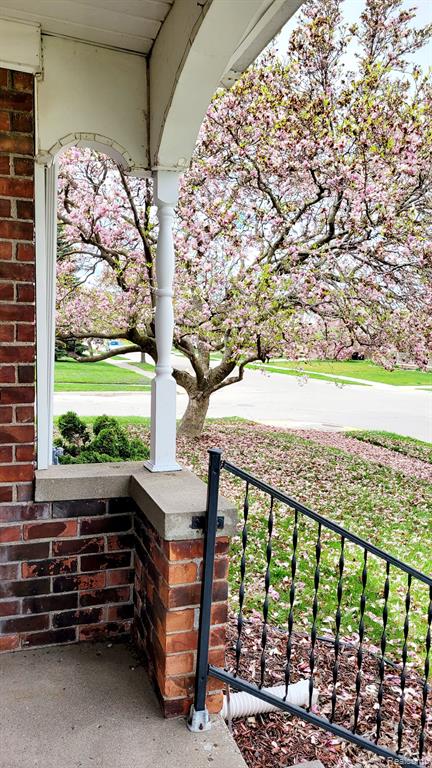 581 ANTOINE Street, Wyandotte, MI 48192 — Photo 7