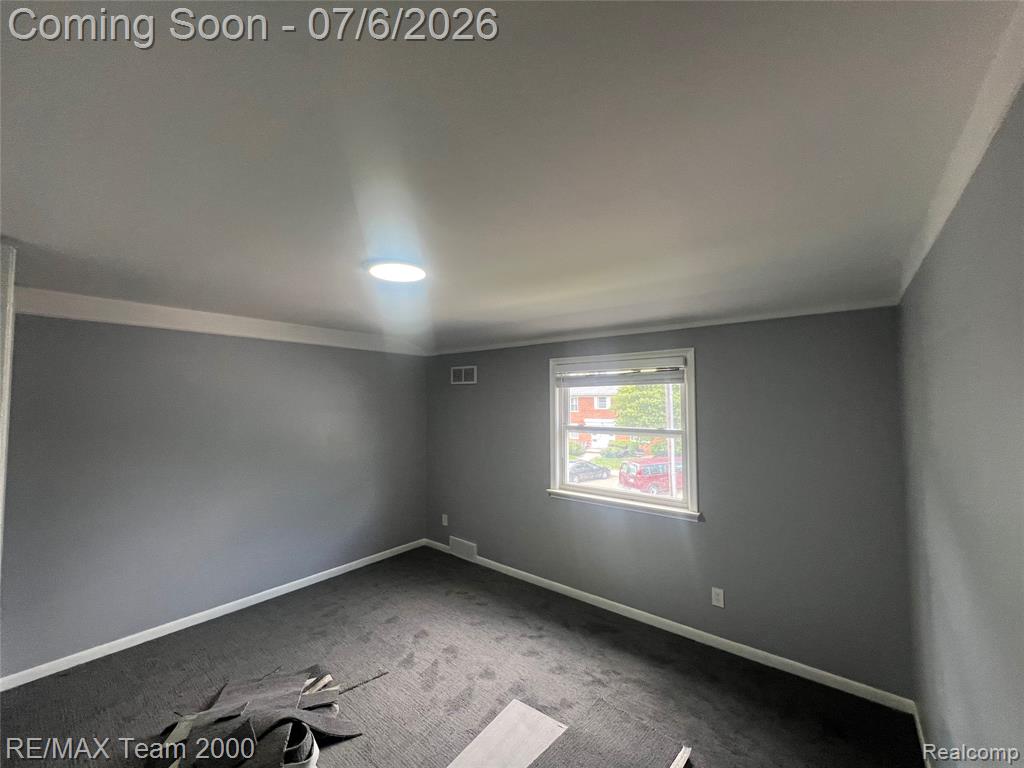 6880 COUNTRY LANE, Dearborn Heights, MI 48127 — Photo 4