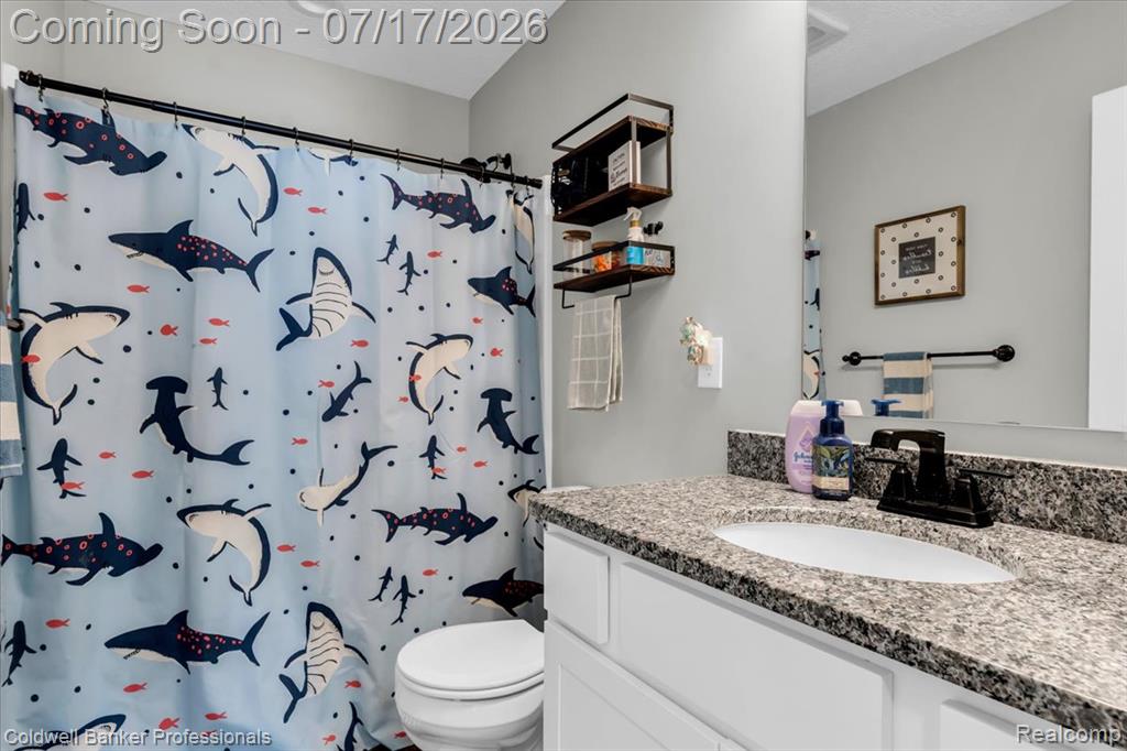 417 Constitution Avenue, Brooklyn, MI 49230 — Photo 25
