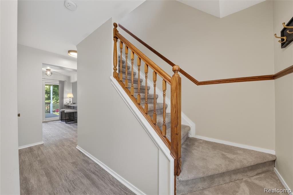 451 Lansdowne Drive, Westland, MI — Photo 5