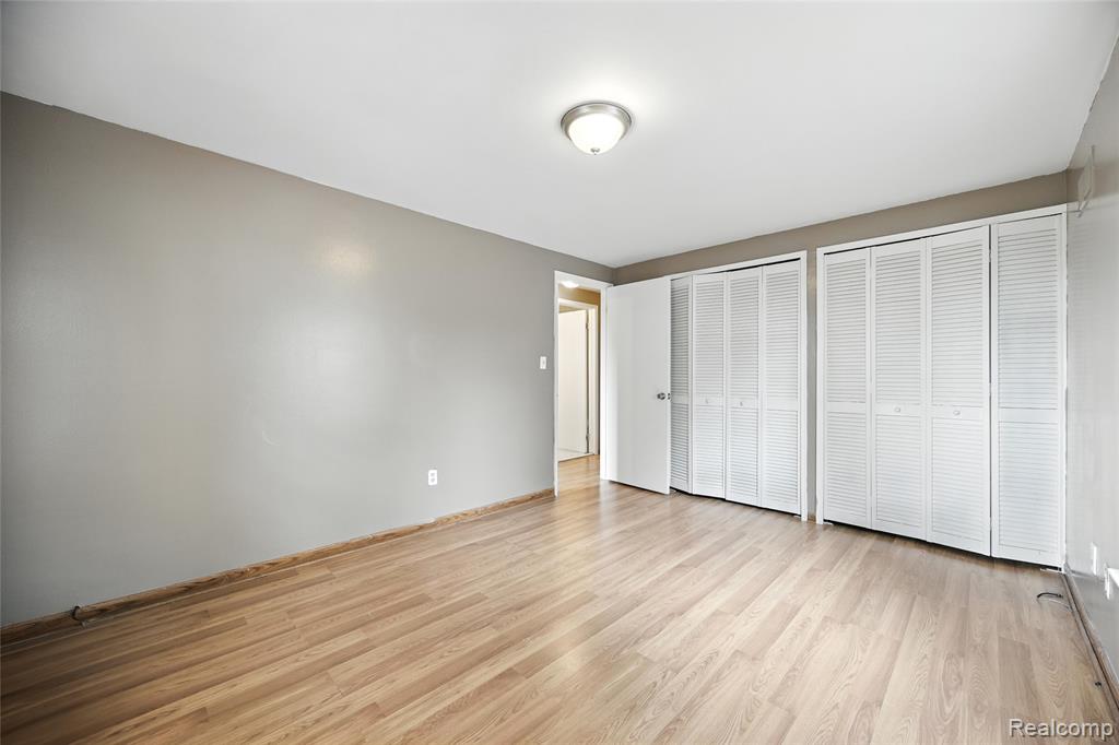 8924 Shawn Drive, Sterling Heights, MI 48312 — Photo 11