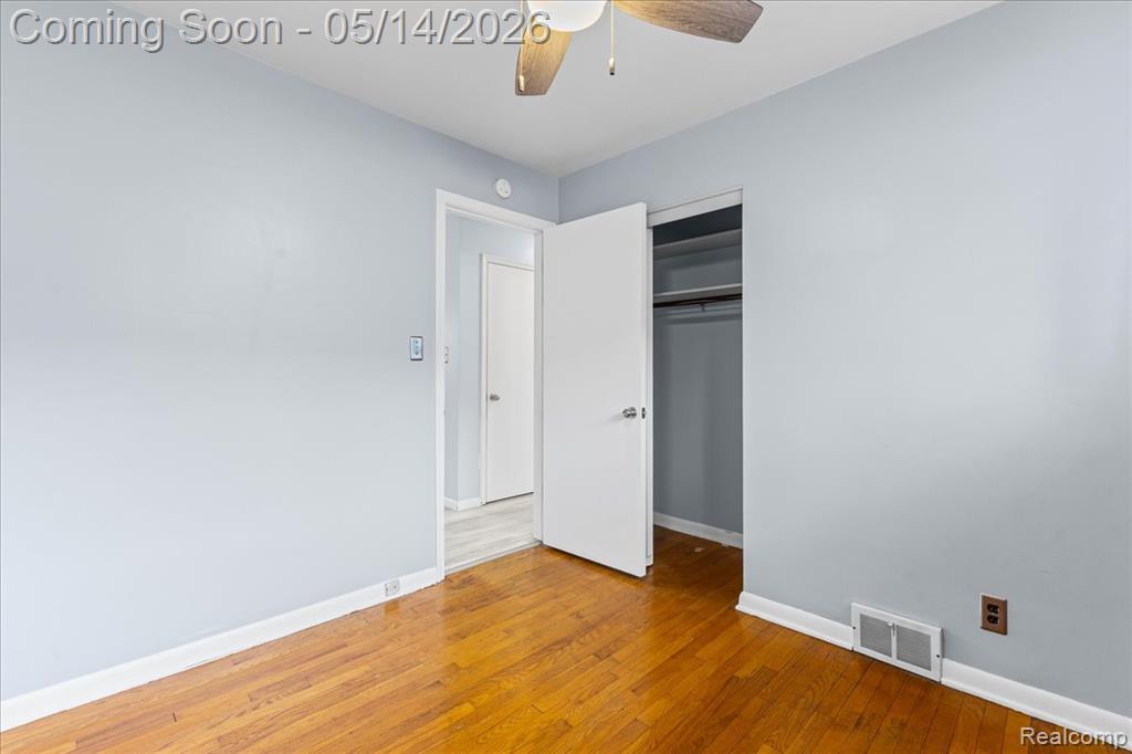 8435 Nightingale Street, Dearborn Heights, MI 48127 — Photo 16