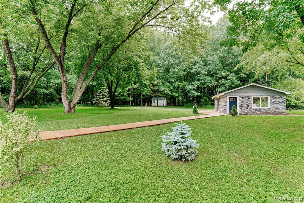 4072 Mill Lake Road, Lake Orion, MI — Photo 23