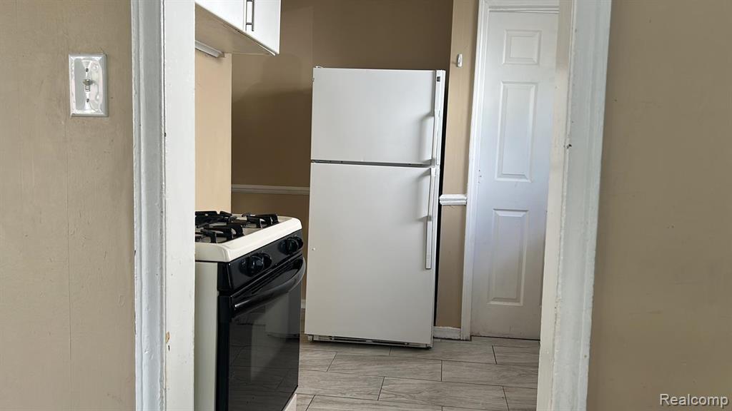 18631 Margareta Street, Detroit, MI 48219 — Photo 5