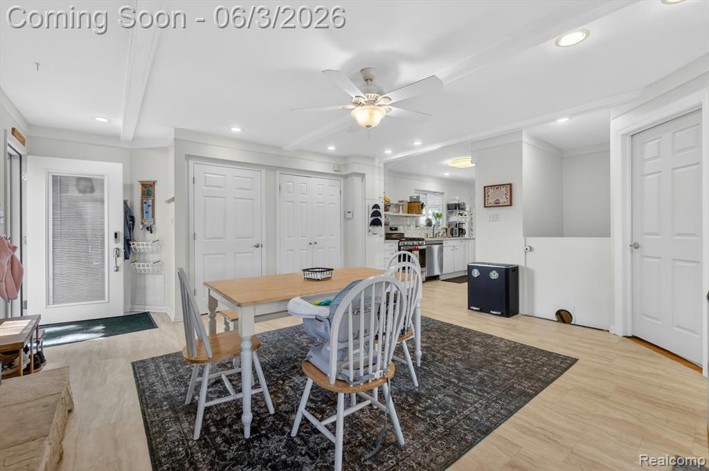 512 Redwood Drive, Troy, MI 48083 — Photo 18