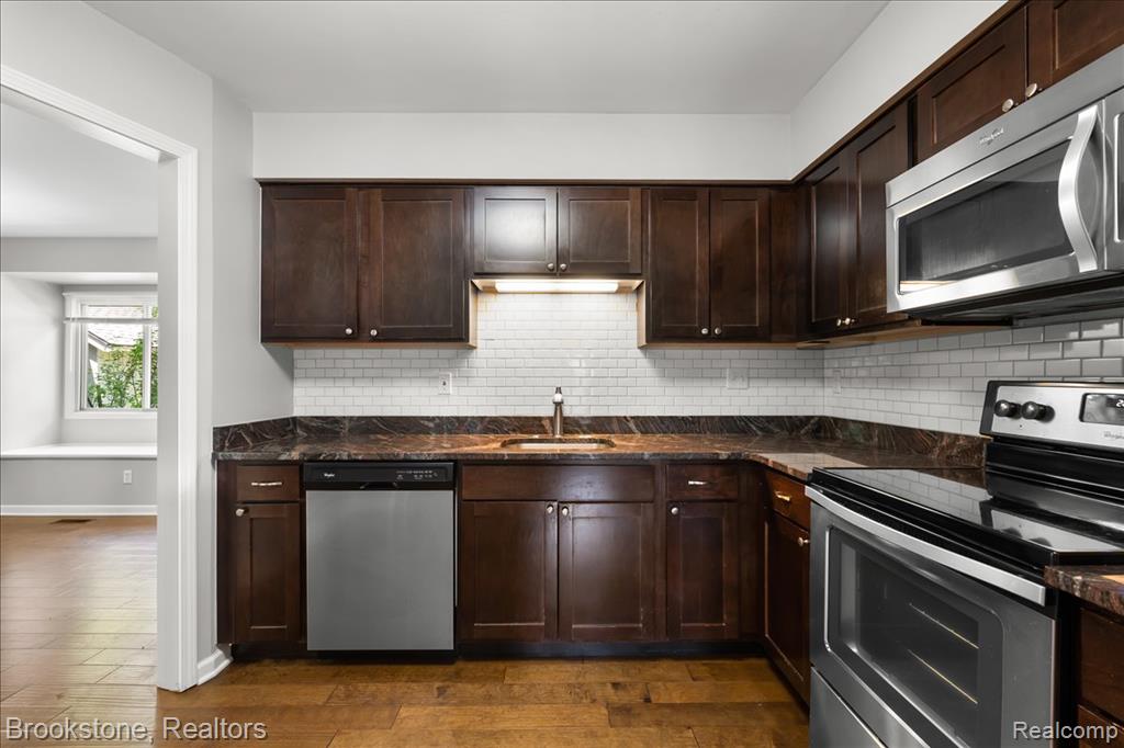 44865 Erin Drive, Plymouth, MI 48170 — Photo 16