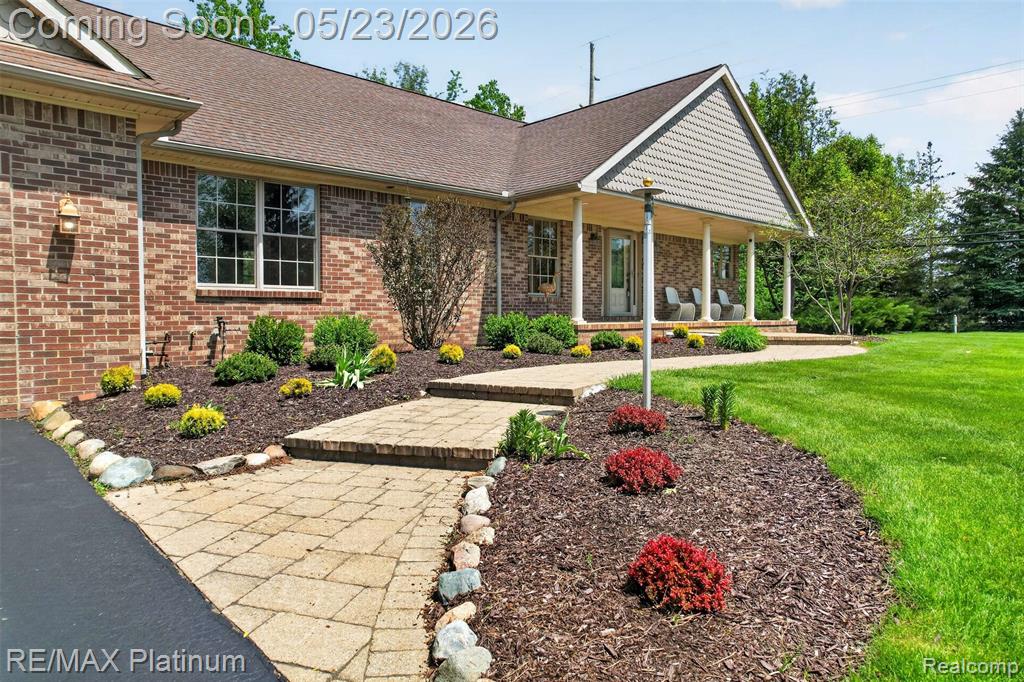 59360 Foxpointe Lane, South Lyon, MI 48178 — Photo 59