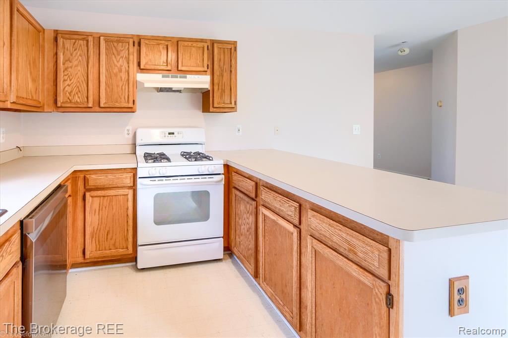 9446 Tiger Run Trail, Davison, MI 48423 — Photo 18