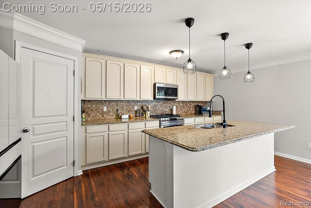 1594 Harvard Drive, Madison Heights, MI 48071 — Photo 16