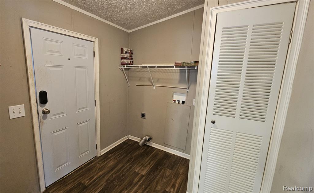 9481 Andrew Court, Davisburg, MI 48350 — Photo 16