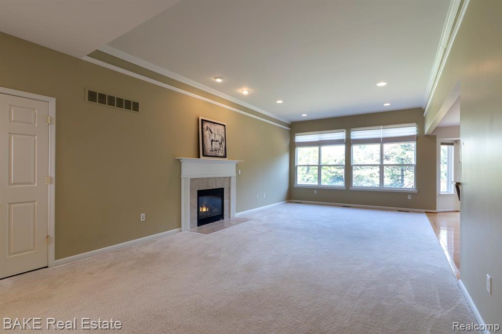 49402 N Glacier, Northville, MI 48168 — Photo 10
