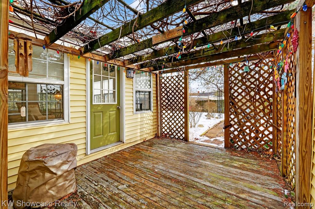 323 Franklin Street, Milford, MI 48381 — Photo 40