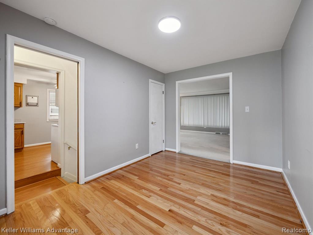 6634 HAWTHORNE Street, Garden City, MI — Photo 15