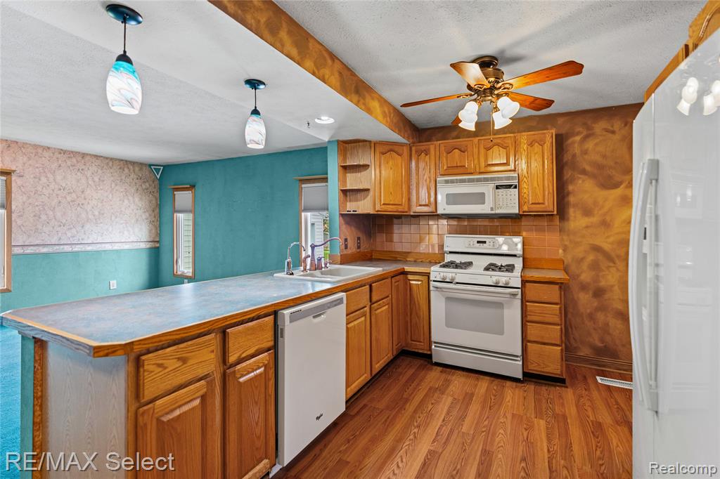 1412 Kettering Street, Burton, MI 48509 — Photo 9