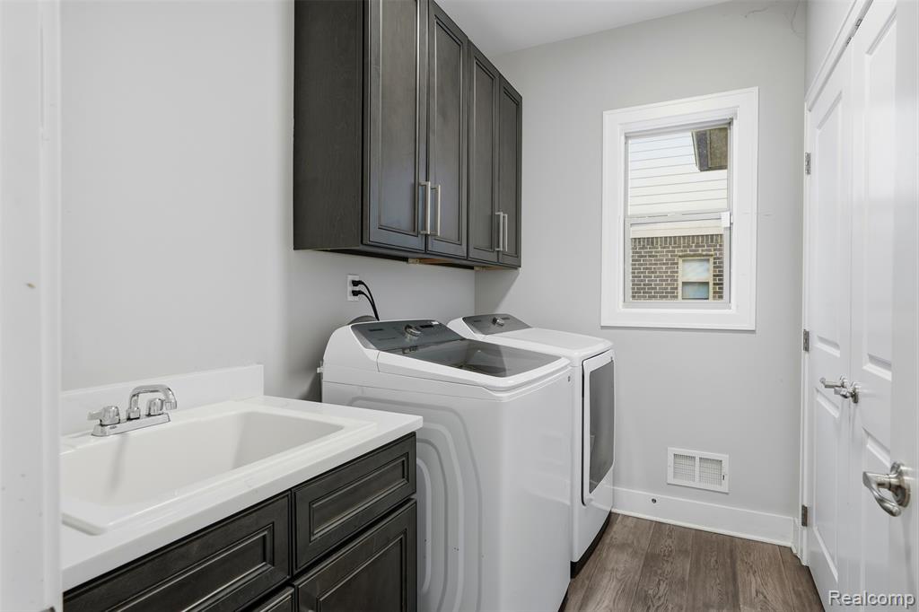 56496 Leeds Lane, Macomb, MI 48042 — Photo 36