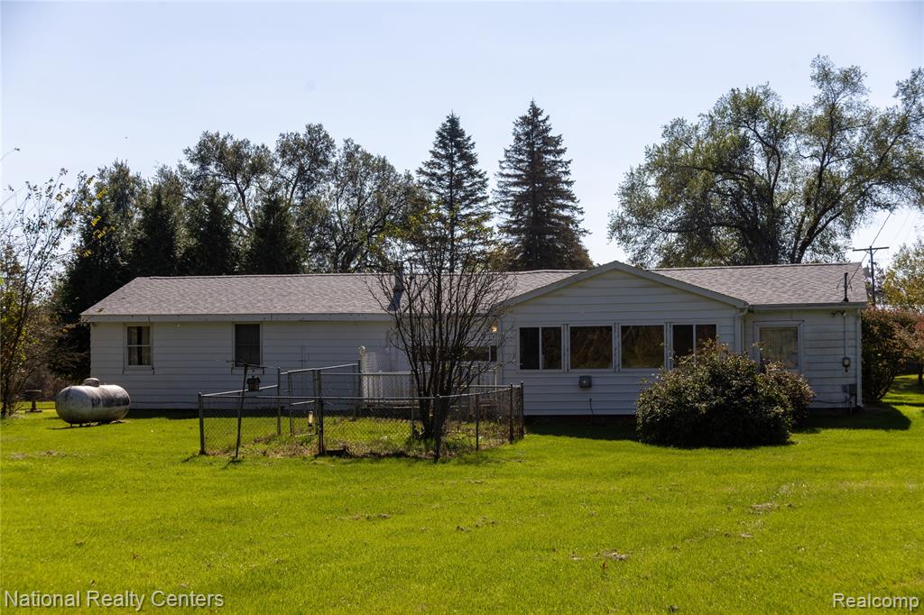21106 Spears Road, Pinckney, MI 48169 — Photo 5
