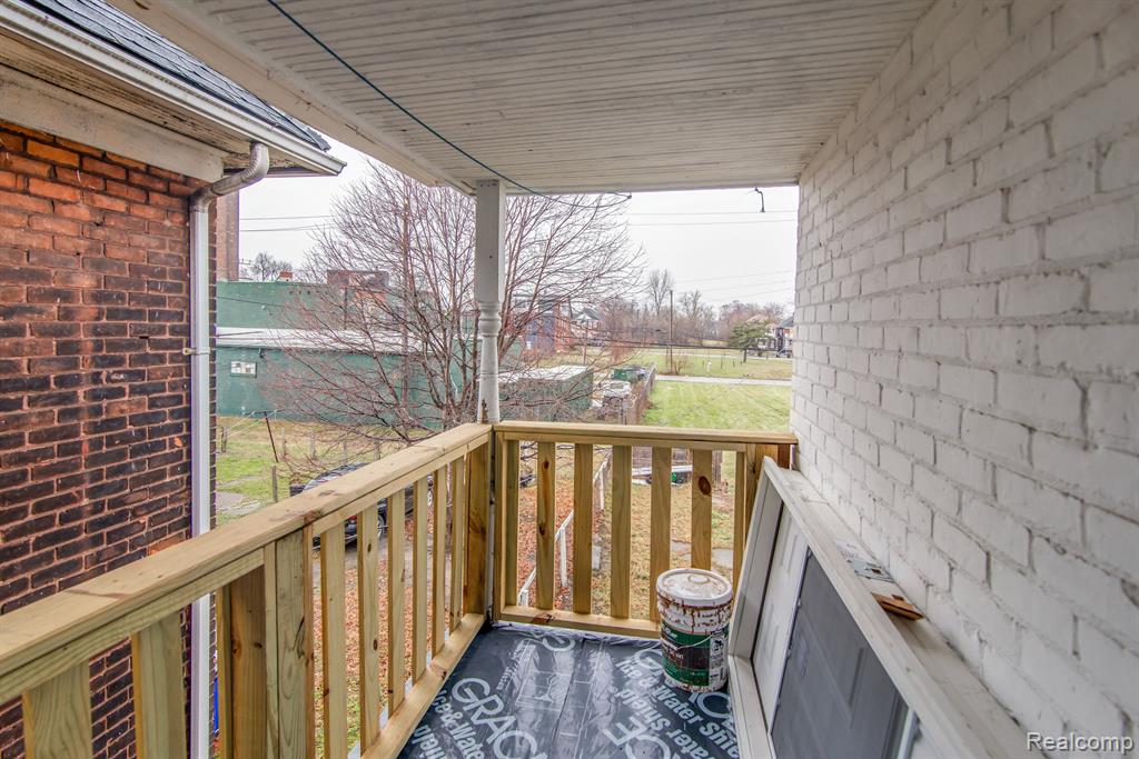 625 HORTON Street, Detroit, MI 48202 — Photo 17