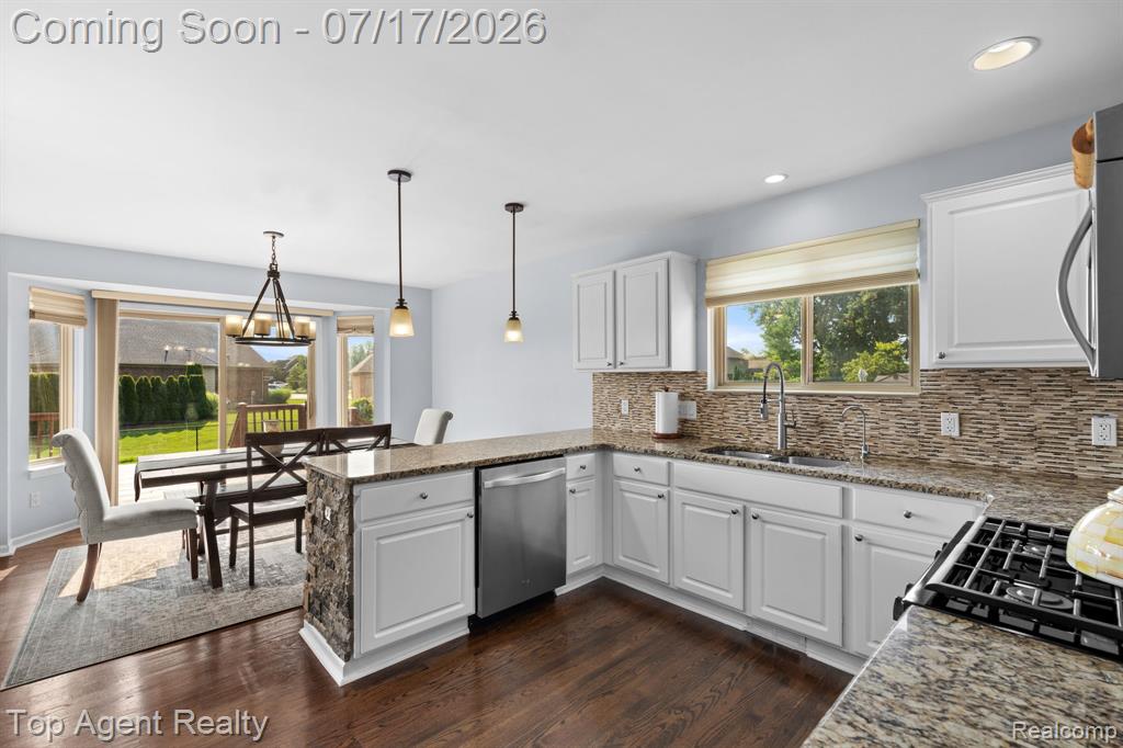50800 Alden Drive, Macomb, MI 48044 — Photo 5