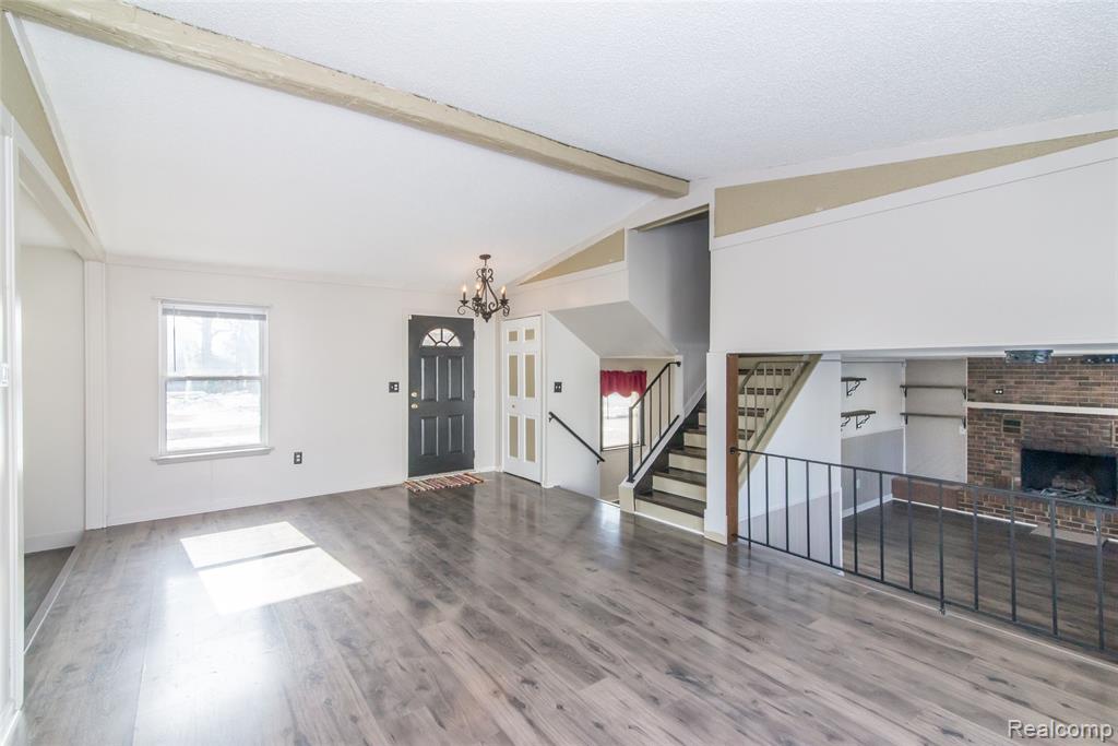 22448 Armstrong Avenue, Brownstown, MI 48193 — Photo 9