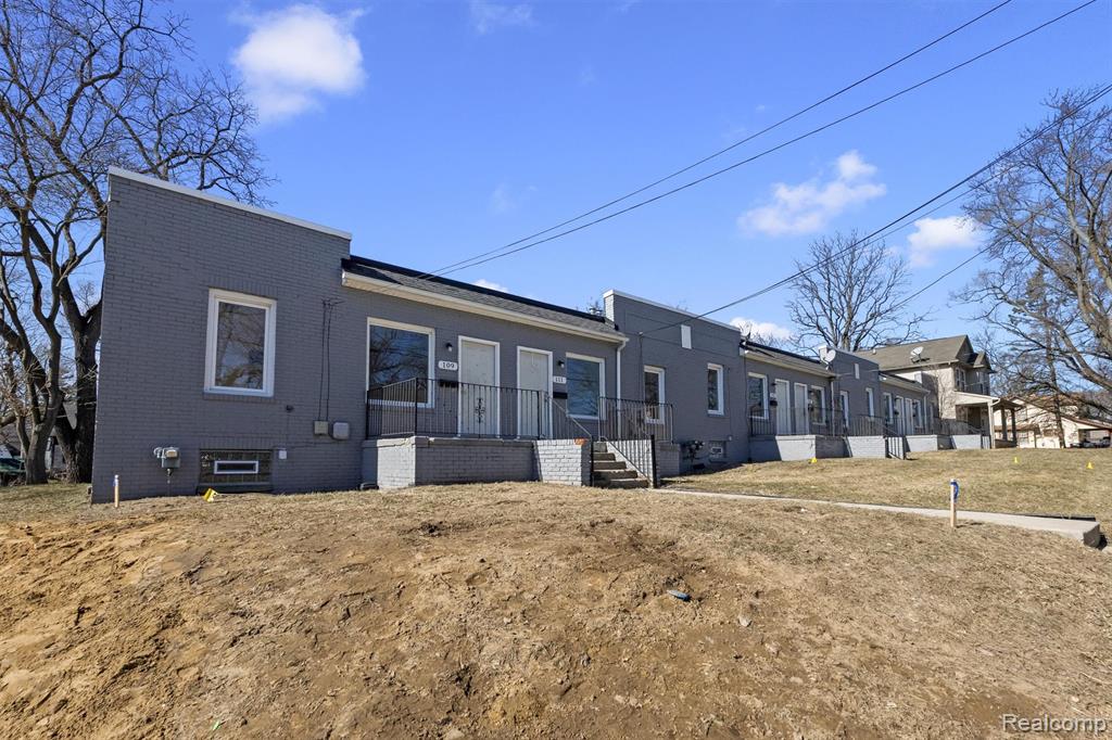 109 Cadillac Street, Pontiac, MI 48342 — Photo 3