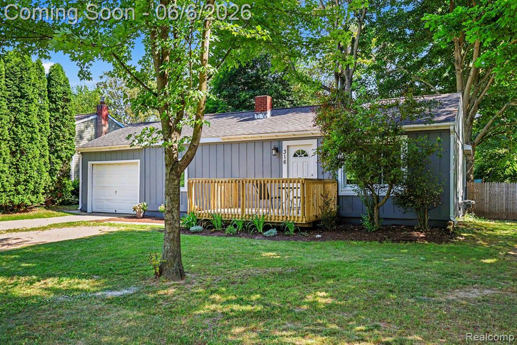 316 Oak Street, Webberville, MI 48892