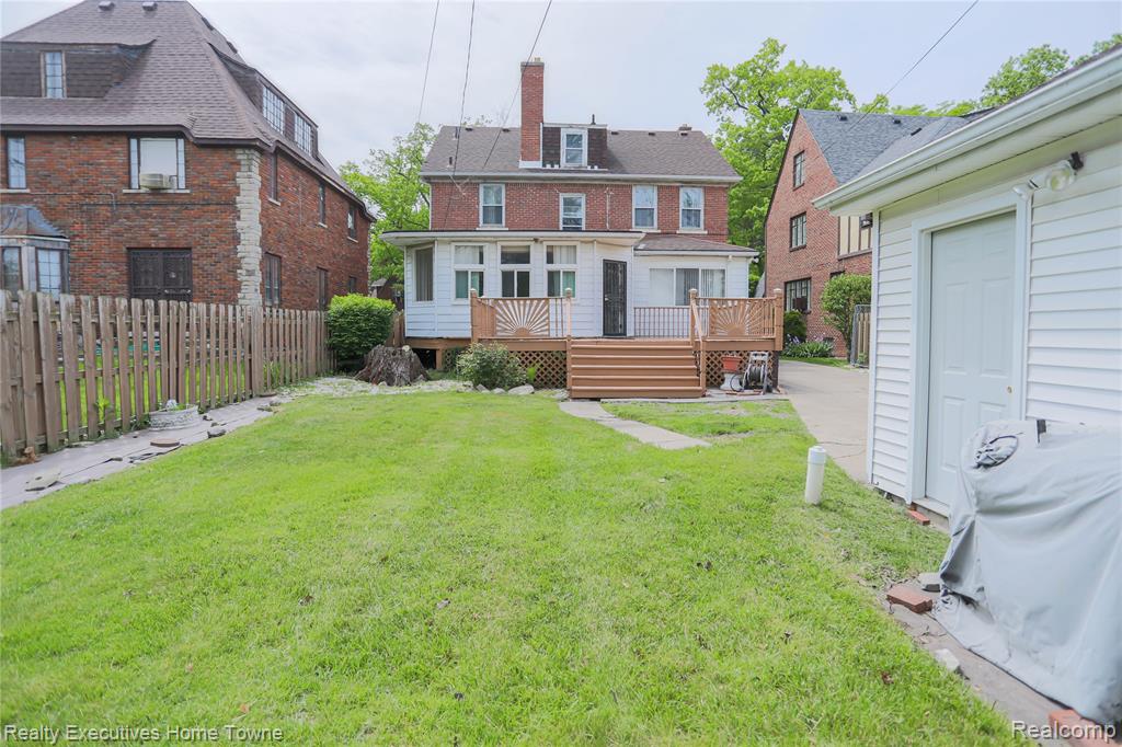 18244 Parkside Street - Photo 3