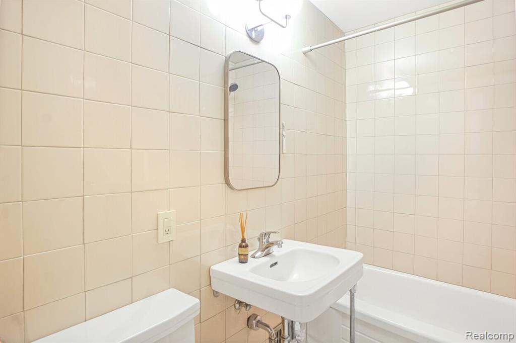 1320 Nicolet Place, Detroit, MI 48207 — Photo 14